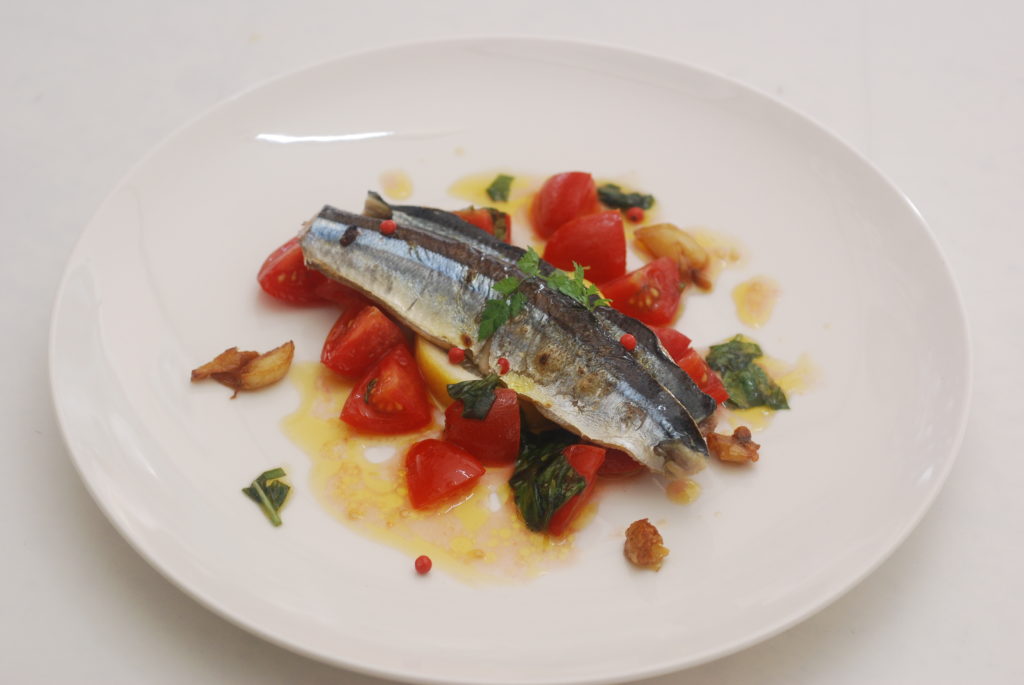 サンマのアヒージョの完成