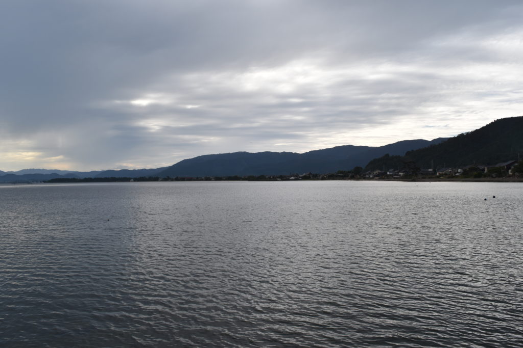 バス釣り 秋の琵琶湖エリアを地元アングラーが解説 おすすめルアー リグ エリアもご紹介 Aquabit Link