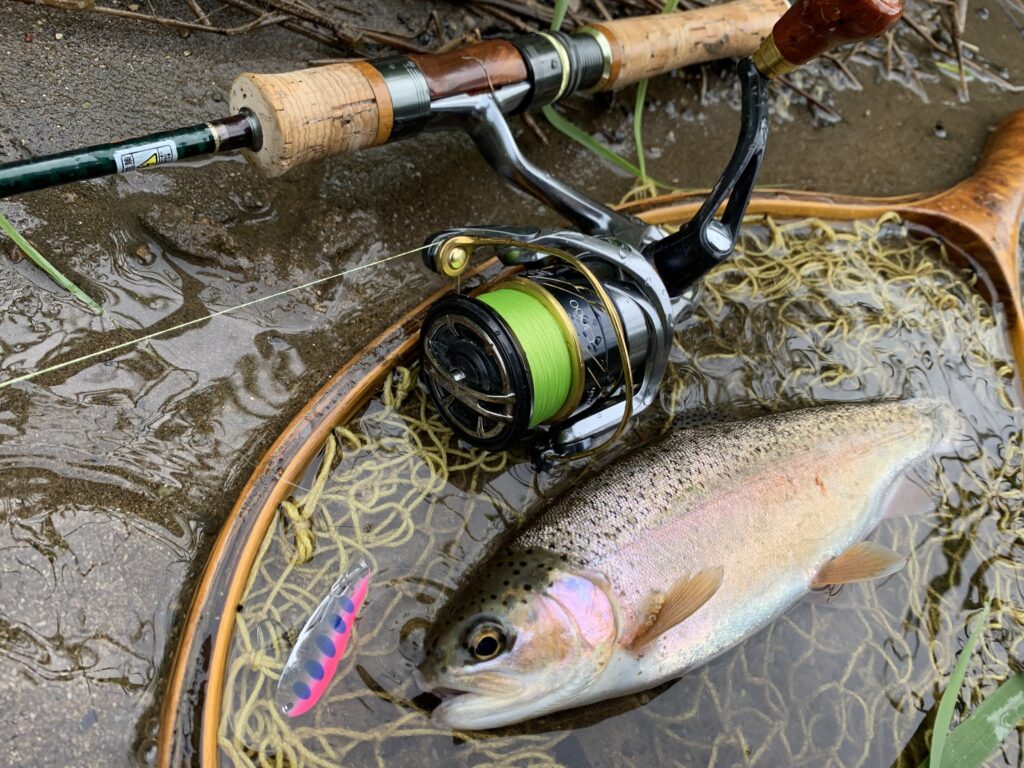 魚カレンダーで北海道の春夏秋冬を魚釣りで楽しむ