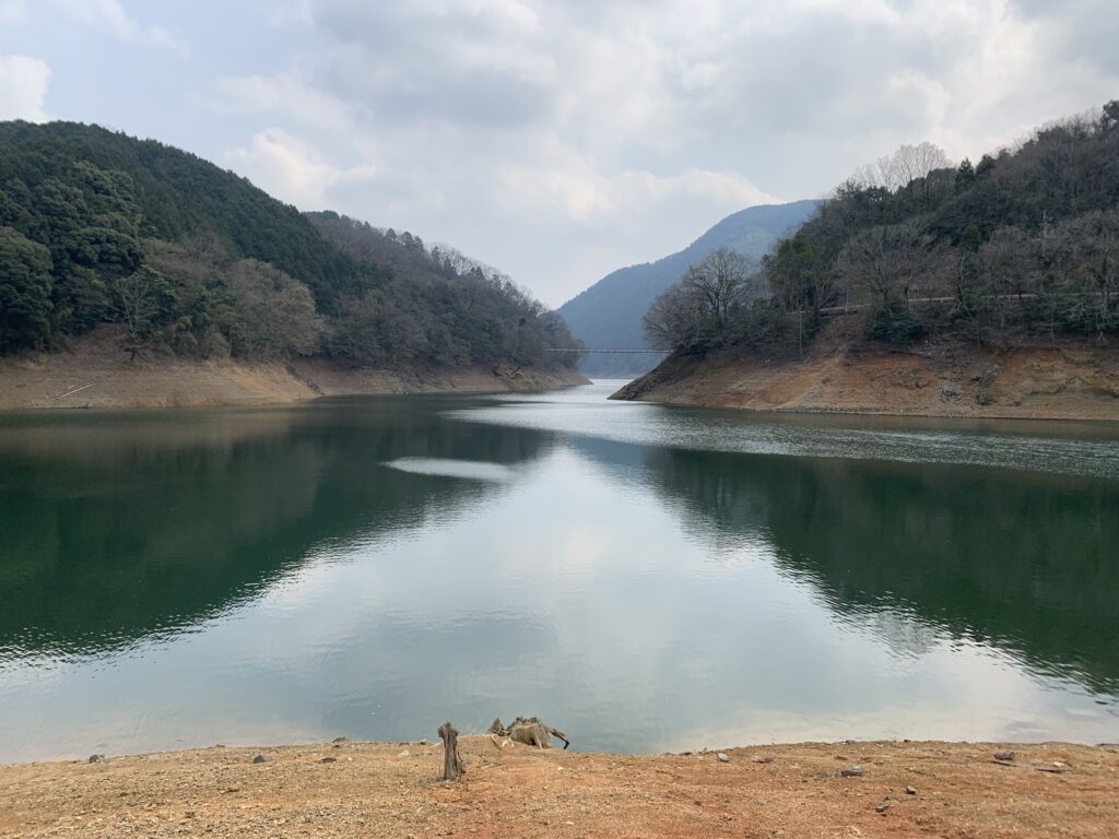 力丸ダムの怖い話_ダムの写真_吊橋